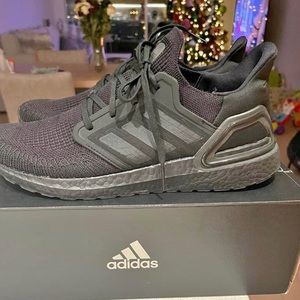 Adidas ULTRABOOST 20 11.5 US MENS EG0691